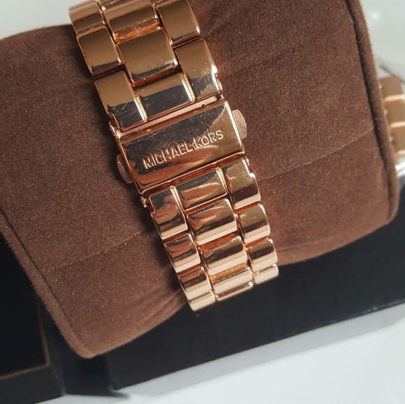 Michael Kors Watch MK-1038 Rose Gold - Picture 8 of 9